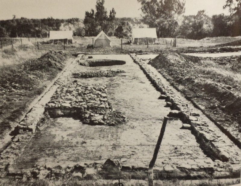 Black-and-white photo of the excavation of a 19th-century military fort.